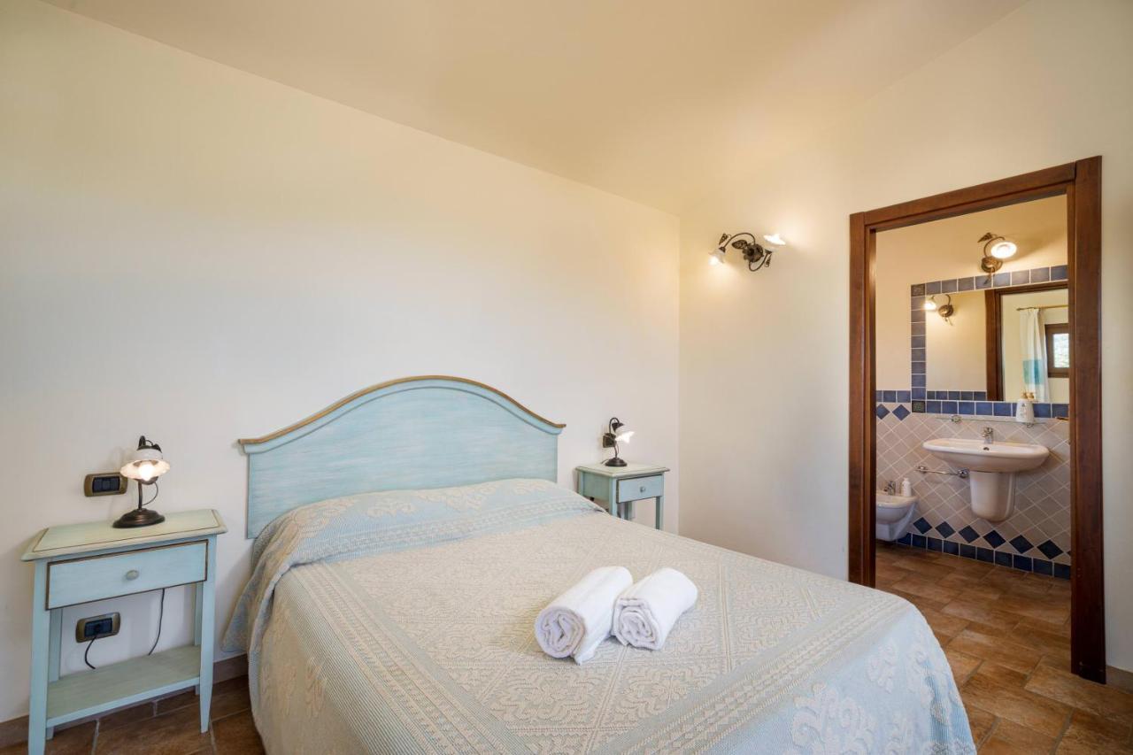Borgo Alba Barona Turismo Rurale Гольфо-Аранчи Экстерьер фото