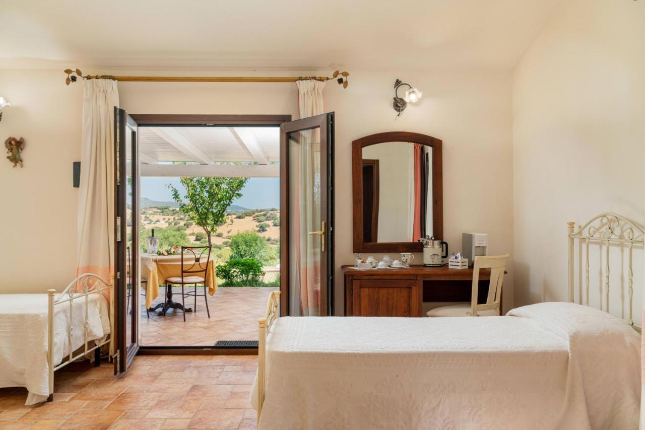 Borgo Alba Barona Turismo Rurale Гольфо-Аранчи Экстерьер фото